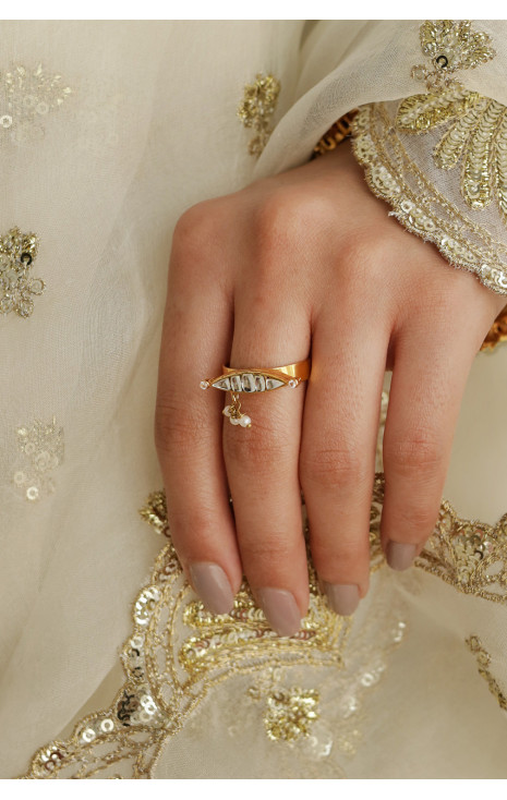 Nawal (Ring)